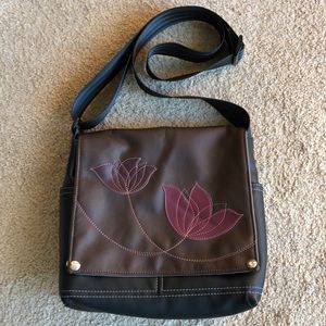 Queen Bee Creations Truckette- Brown Lotus